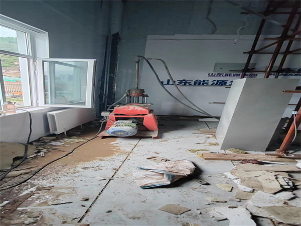 龙门地基基础下沉墙体裂缝加固注浆顶升施工